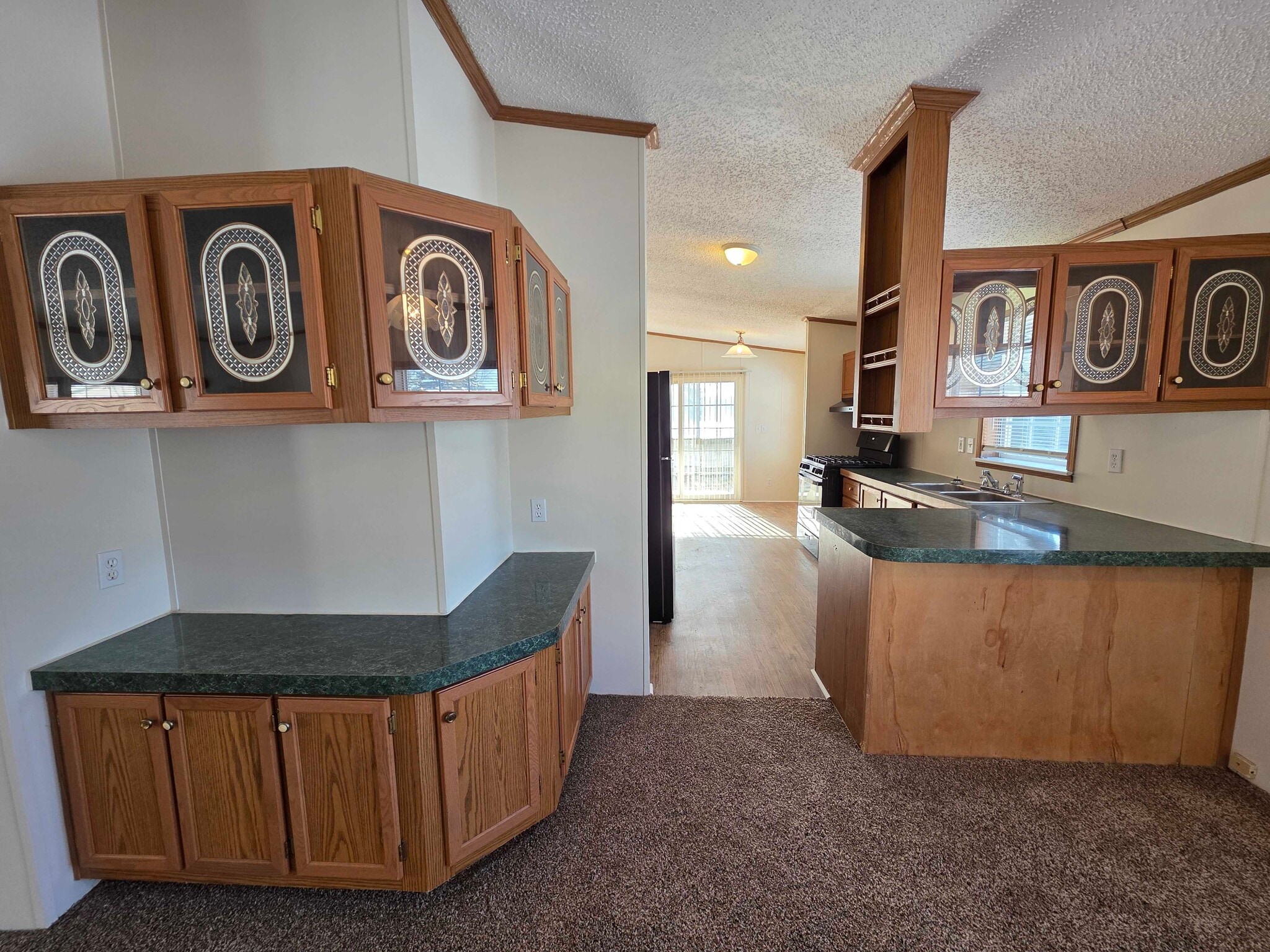 Building Photo - 4421 Beechwood St