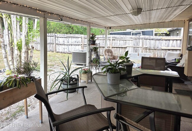 Building Photo - 6468 Hudson Rd