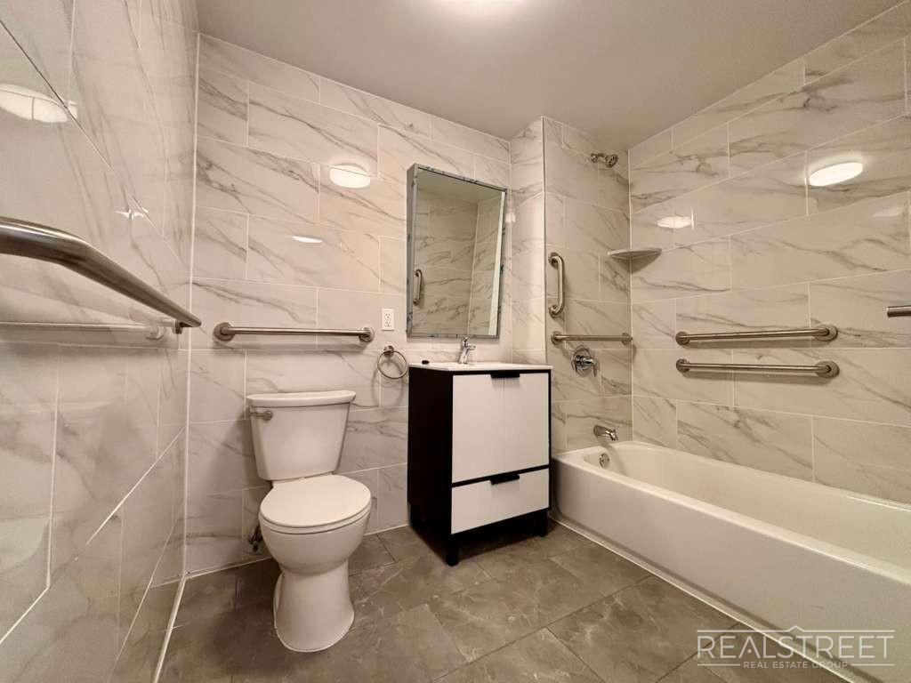 Building Photo - Malcolm X