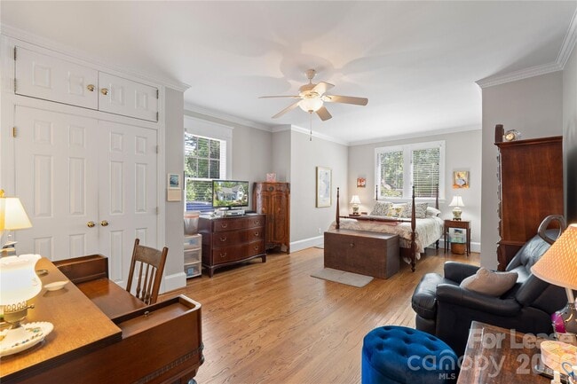 Building Photo - 1610 Park Rd