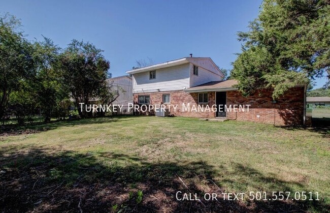 Building Photo - 7 Fairbrook Dr