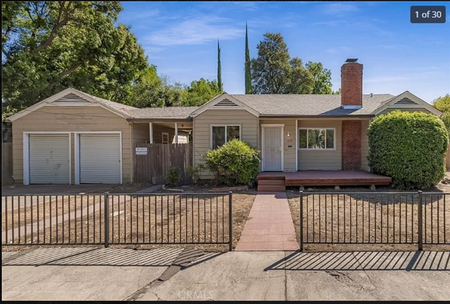 Building Photo - 1010 Warner St