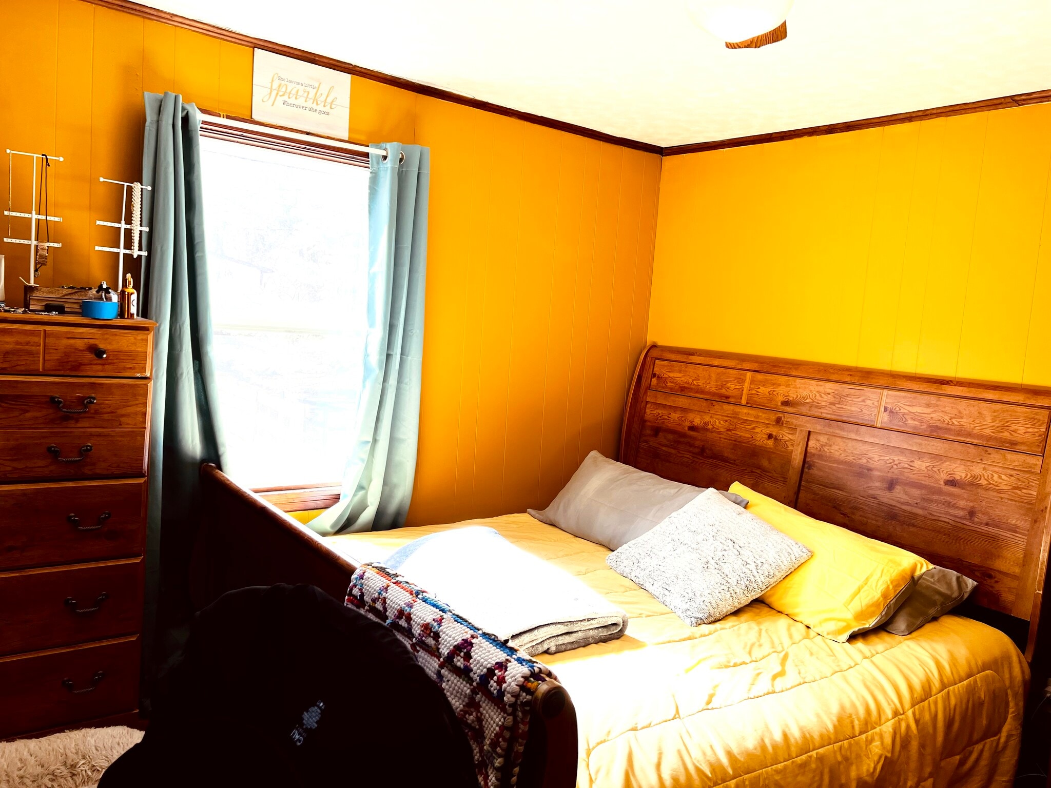 Building Photo - 608 S Webber St