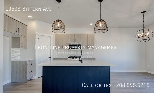 Building Photo - 10538 W Bittern St