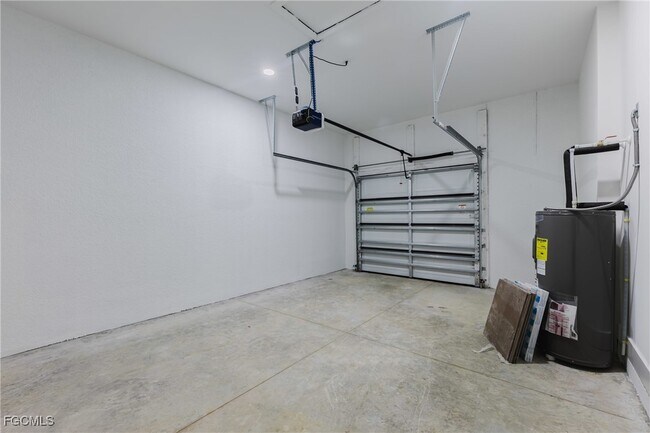 Building Photo - 2253 10th Terrace