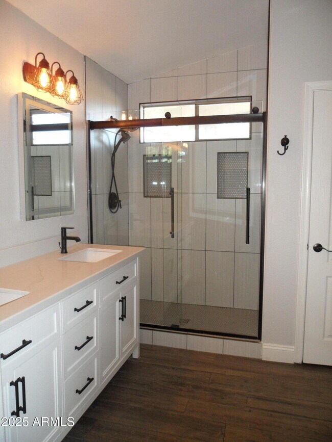 Building Photo - 7864 E Osage Ave