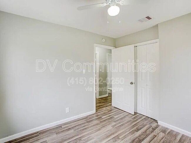 Building Photo - 9317 Cathedral Dr