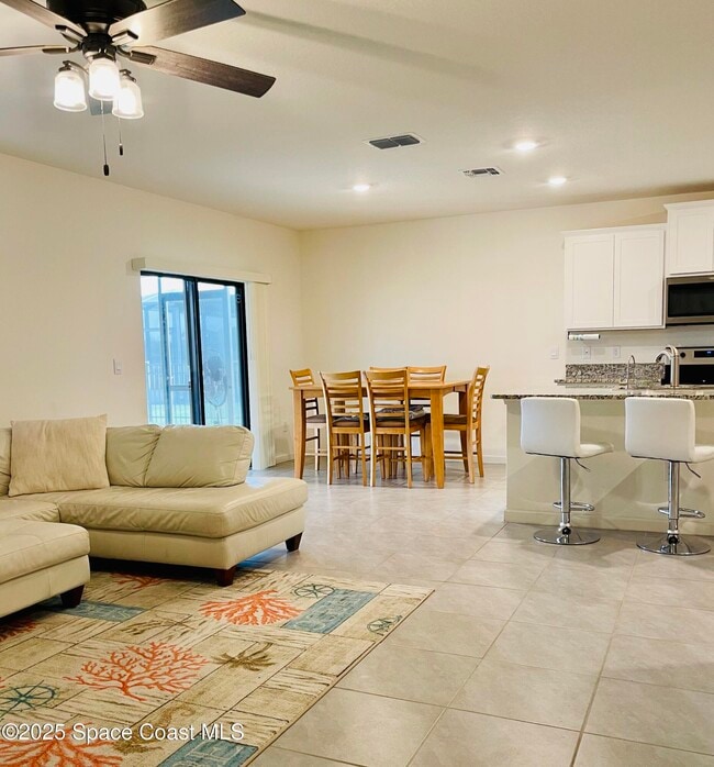 Building Photo - 7351 Amethyst Ave