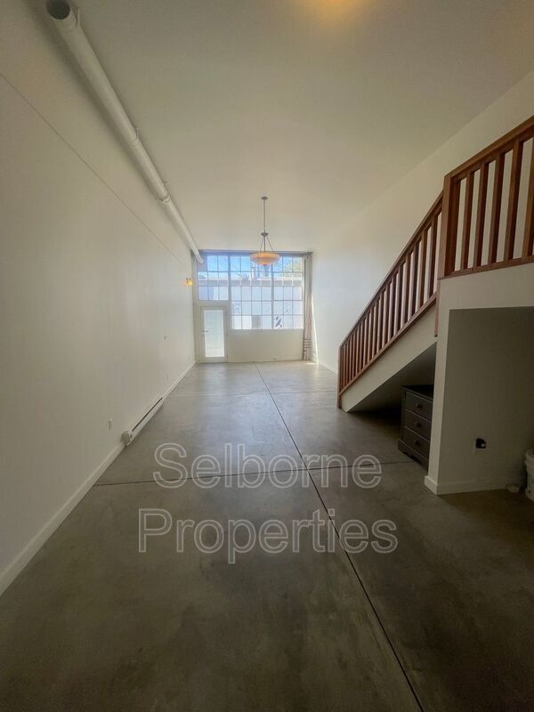Building Photo - 5504 San Pablo Ave