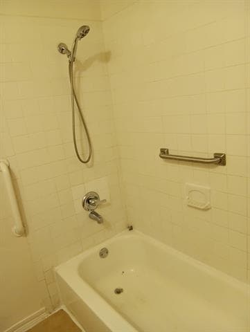 Building Photo - 1005 W Sanford St