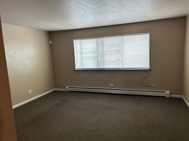 Primary Photo - 3913 W 124th Pl