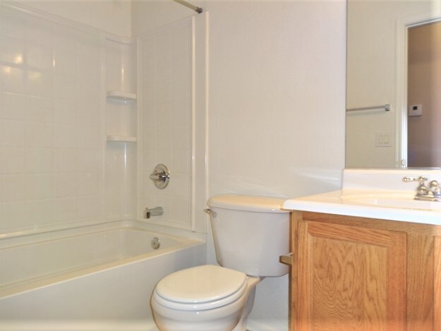 Building Photo - 1119 W Vineyard Rd