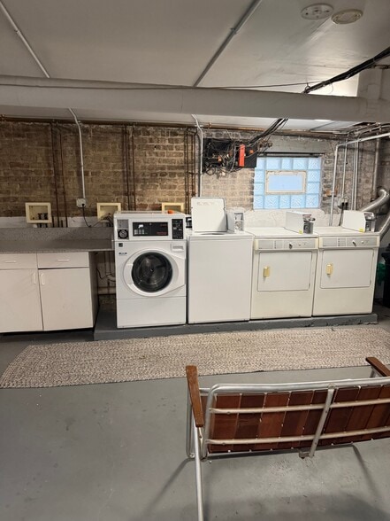 Building Photo - 2609 N Lavergne Ave