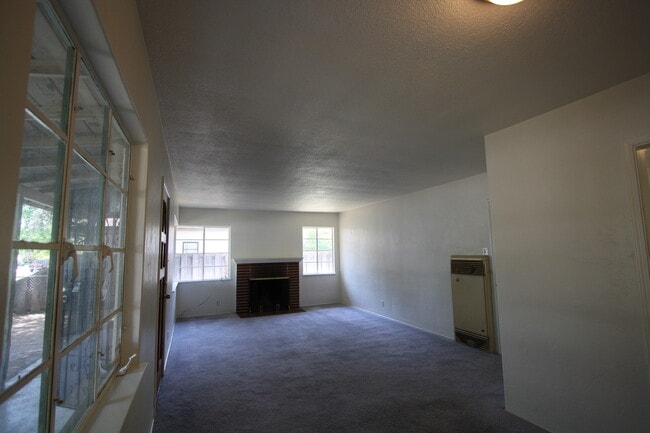 Building Photo - SPACIOUS 3 BEDROOM HOME...COMING SOON!!!