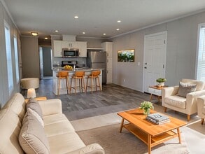 Building Photo - 38019 Pardo Dr