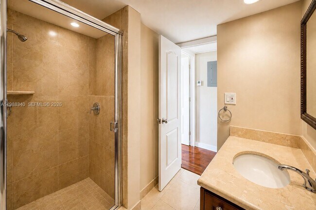 Building Photo - 5600 Collins Ave