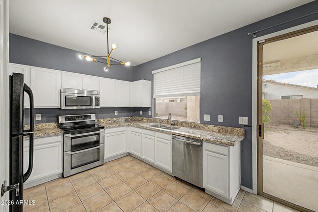 Building Photo - 11532 W Cottonwood Ln