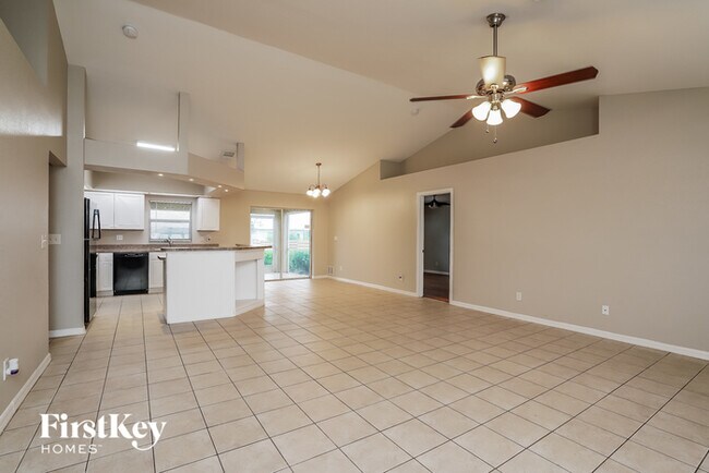 Building Photo - 2613 Van Buren Pkwy