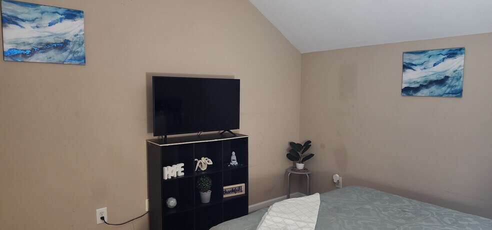 Building Photo - 535 Casey Ct