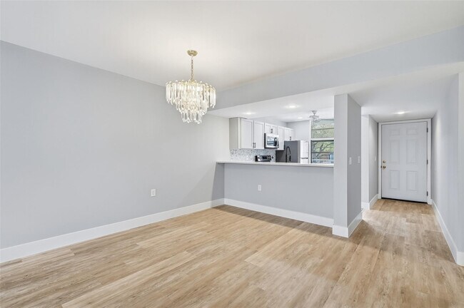 Building Photo - 1717 Whitehall Dr