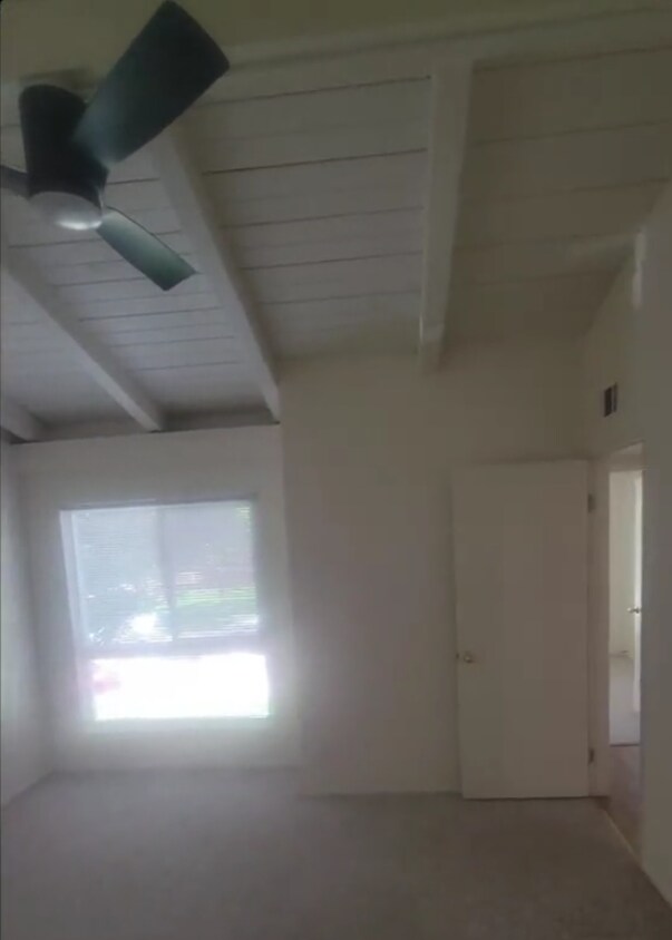 Large Bedroom - 1300 Saratoga Ave