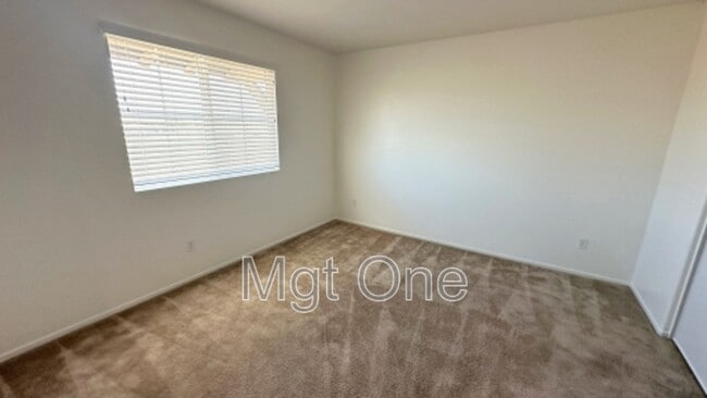 Building Photo - 124 Citron Ct