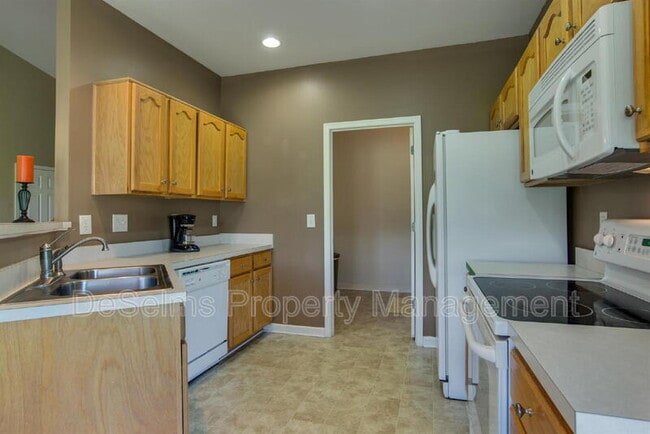 Building Photo - 2007 McCrory Pl