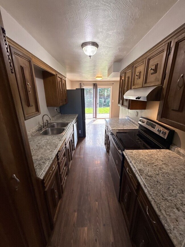 Building Photo - 4776 Buffalo Dr SE