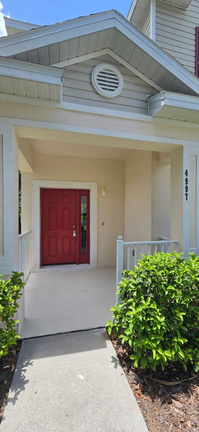 Building Photo - 4997 Town Terrace S
