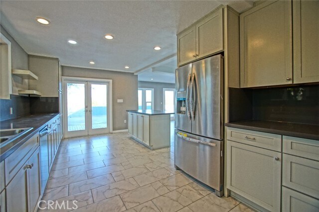 Building Photo - 3915 Fredonia Dr