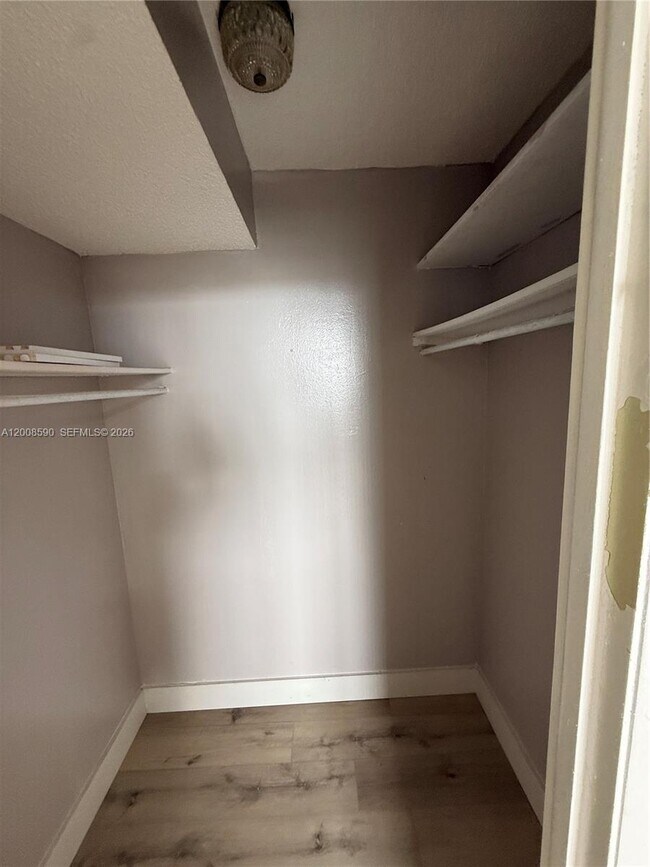 Building Photo - 15600 NW 7th Ave