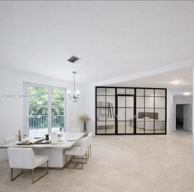 Building Photo - 781 Crandon Blvd