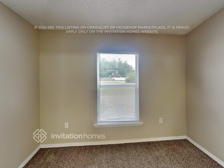 Building Photo - 465 Gannet Ct