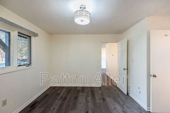 Building Photo - 104 Glenn Bridge Rd