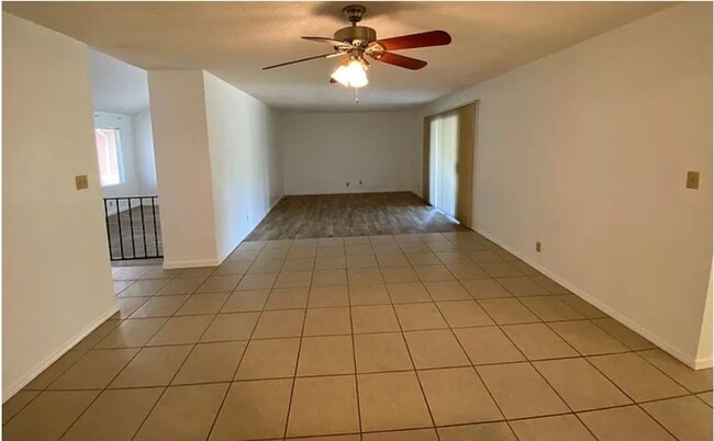 Building Photo - NE home for Rent – Spacious 3 Bedroom, 2 B...