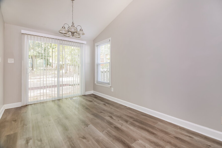 Building Photo - 415 Belmellen Ct