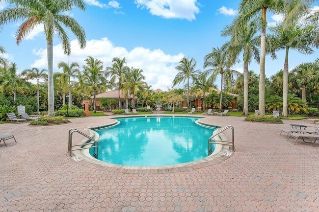 Building Photo - 10336 Fox Trail Rd S