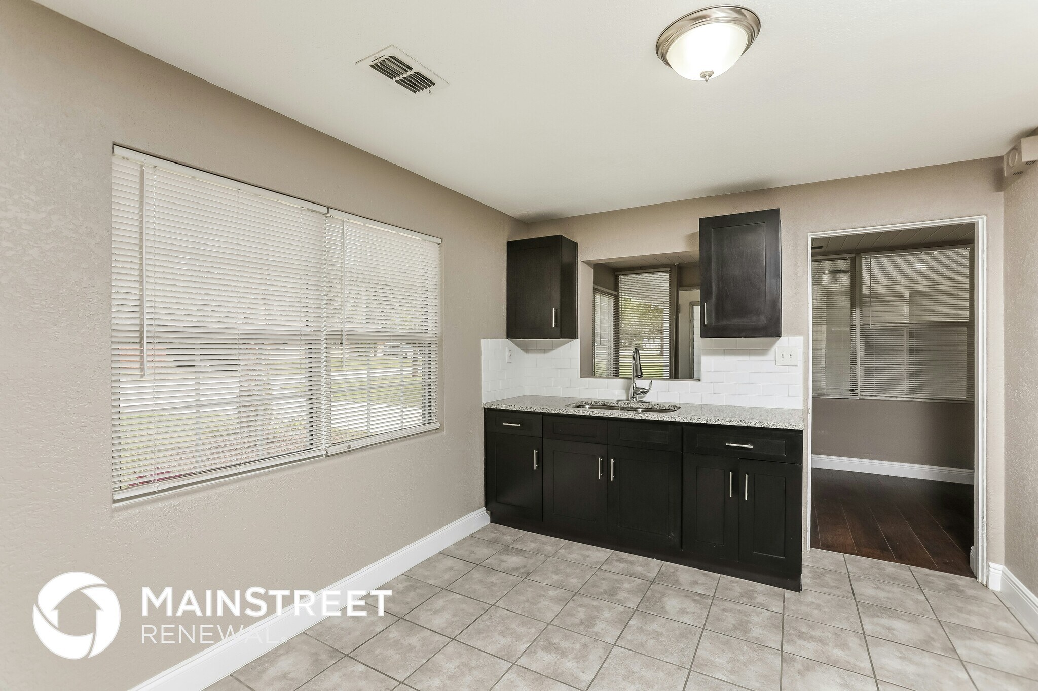 Building Photo - 19 Volusia Dr