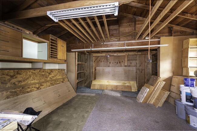 Building Photo - BEAUTIFUL CABIN STYLE HOME ACROSS FROM SIL...