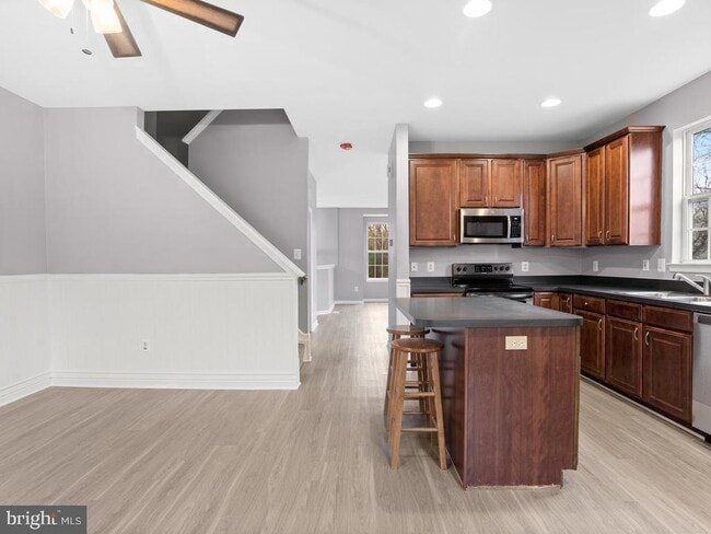 Building Photo - 14151 Gabrielle Way
