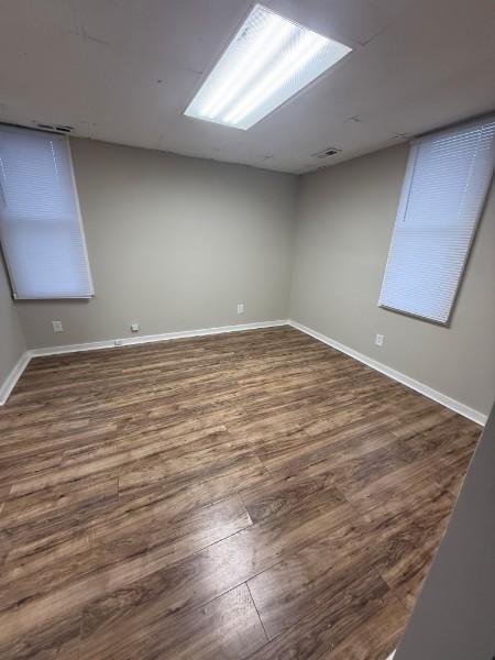 Building Photo - 335 1/2 Washington Ave