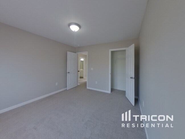 Building Photo - 324 Archway Ct