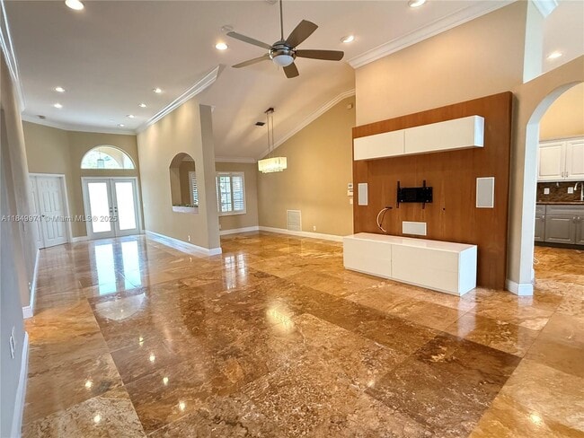 Building Photo - 807 Heritage Dr