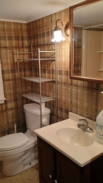 Building Photo - 363 S Capitol St