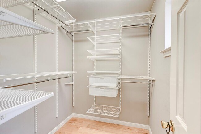 Building Photo - 4501 Whispering Valley Dr