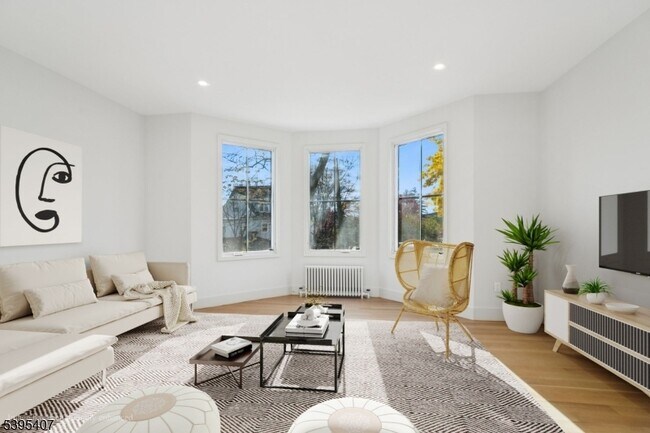 Building Photo - 75 Midland Ave