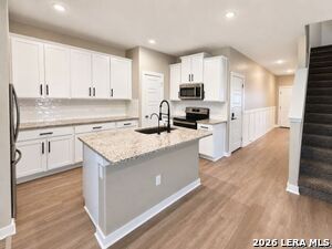 Building Photo - 3237 Hyacinth