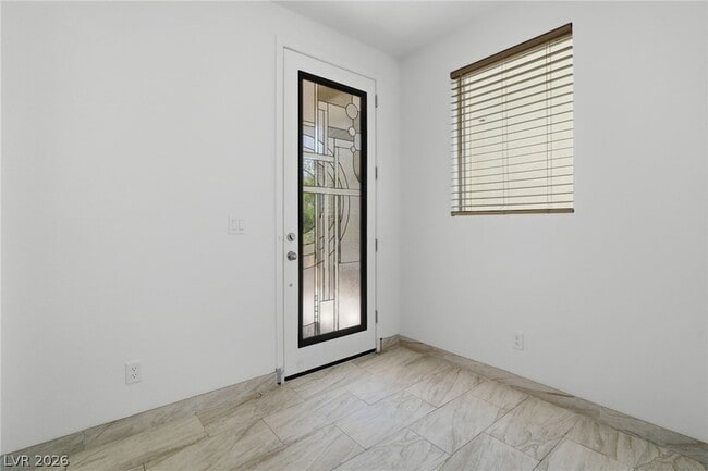 Building Photo - 8025 Texas Hls St