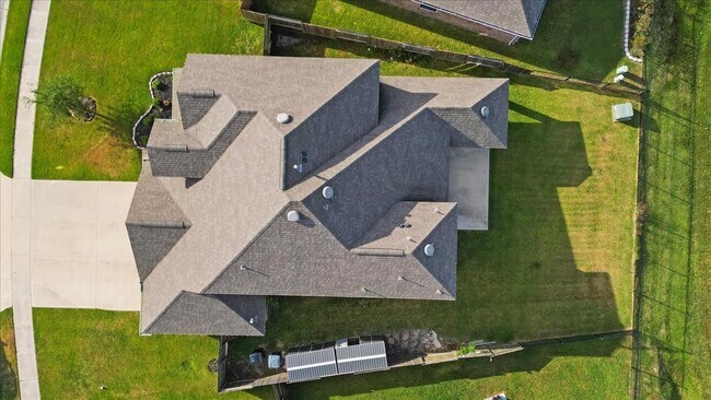 Building Photo - 23213 Zinfandel Dr