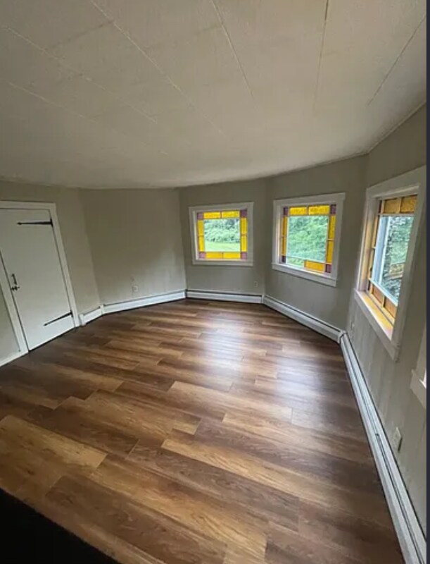 Primary Photo - 133 Summer St